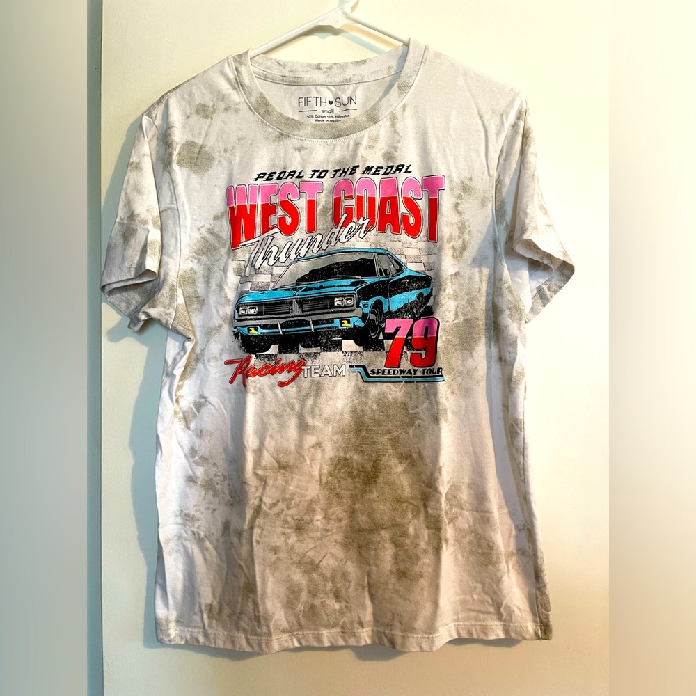 Muscle car graphic tee